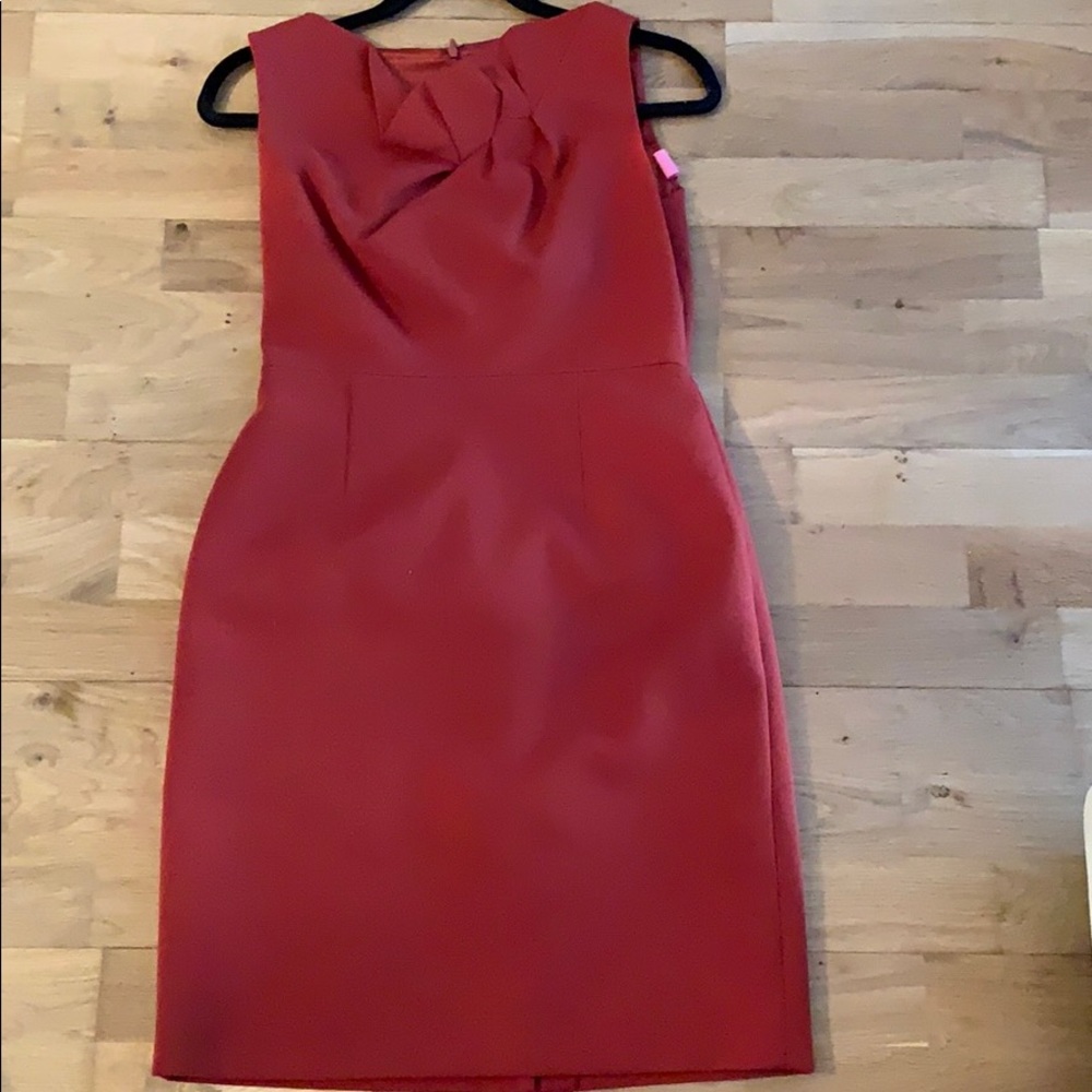 Beautiful Tahari dress(item final sale)